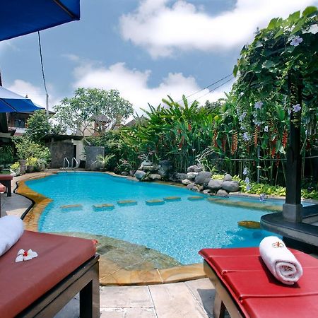 Yulia Village Inn Ubud Exterior photo